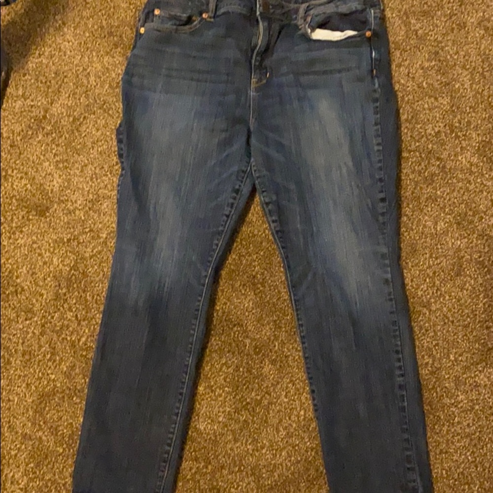 American eagle high rise skinny 18 short
